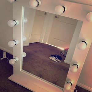 Vanity Mirror with LED Bulbs
